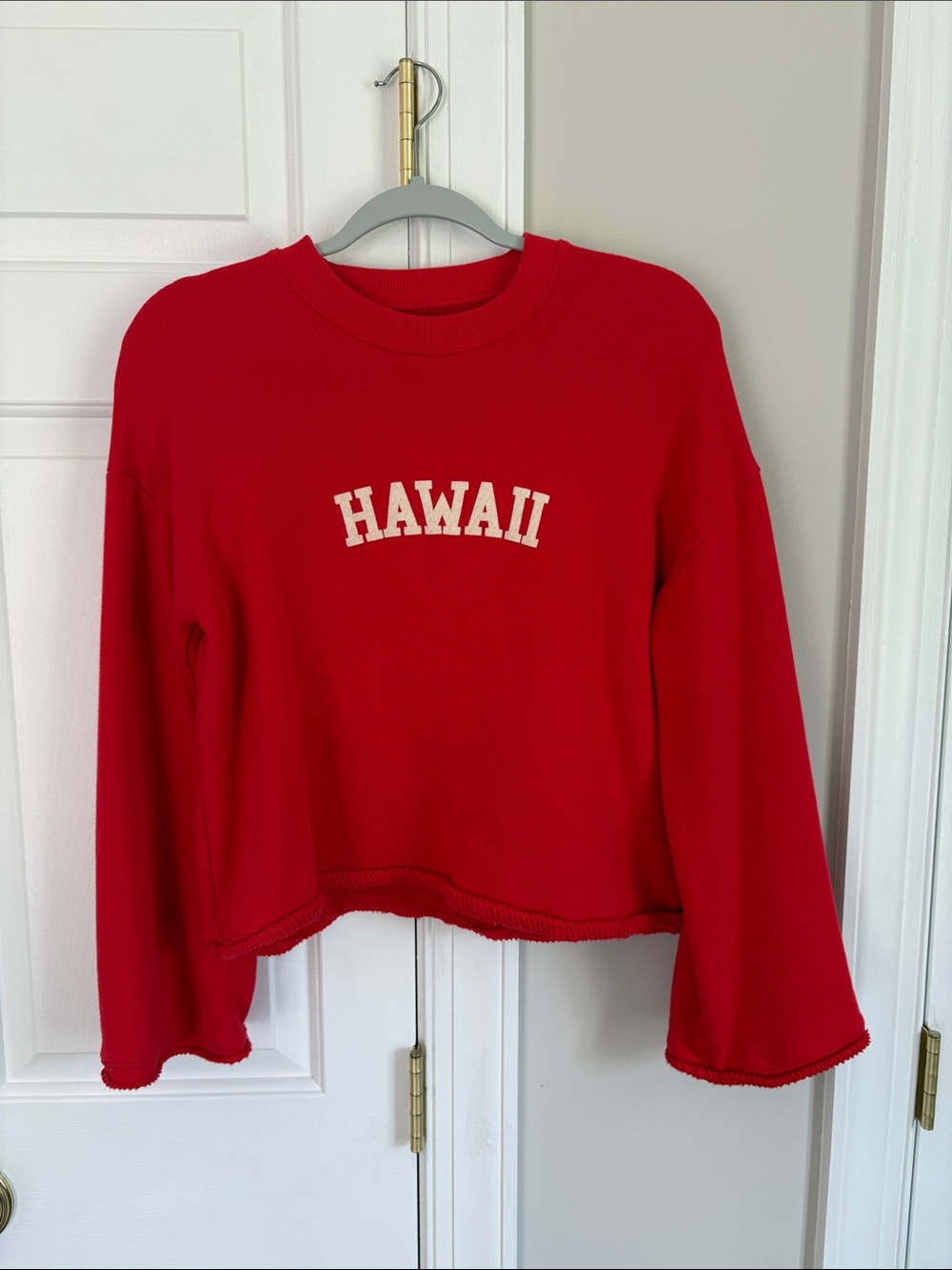 Red "HAWAII" Crewneck Sweatshirt